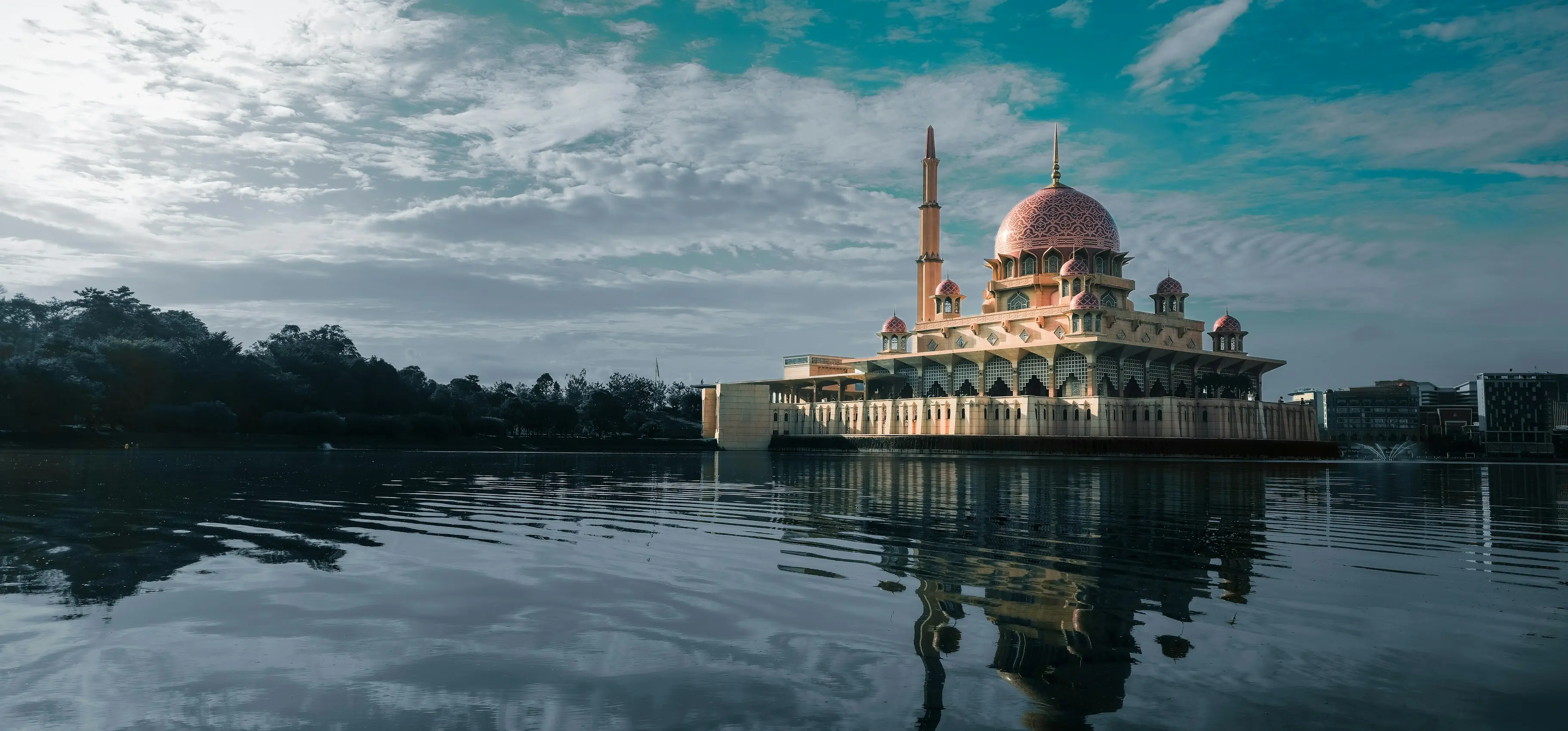 Malaysia – Island Hopping & Cultural Richness